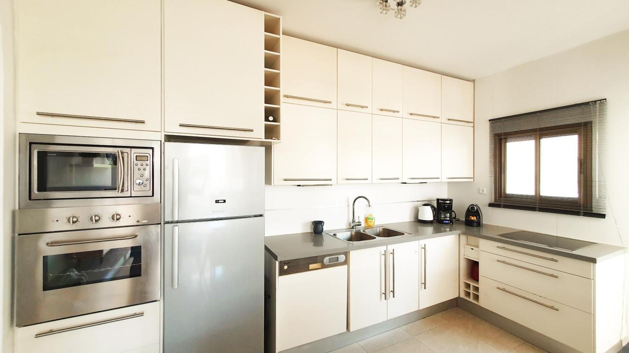 Bnb Israel Apartments - Harav Kook Lilas Tel-Aviv Kültér fotó